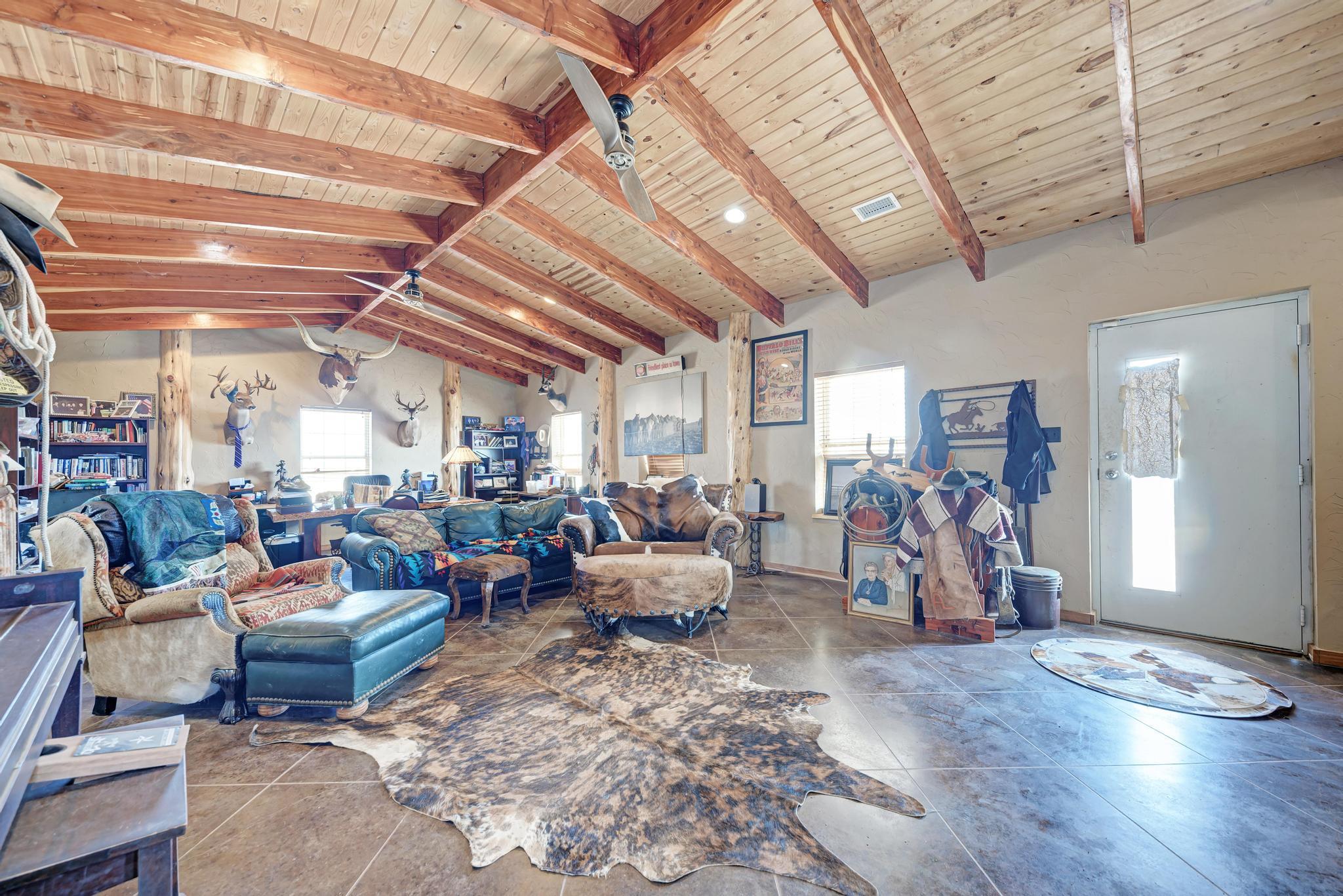 1155 County Road 304, Oglesby, TX 76561