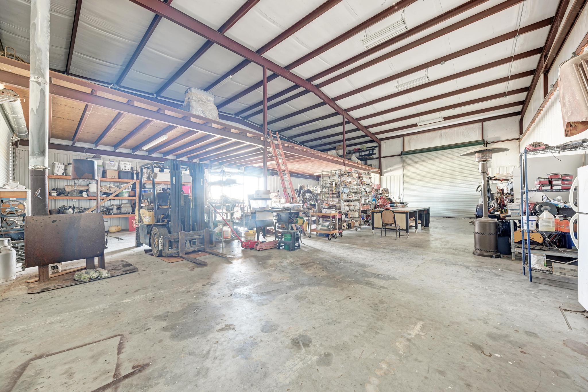 1155 County Road 304, Oglesby, TX 76561
