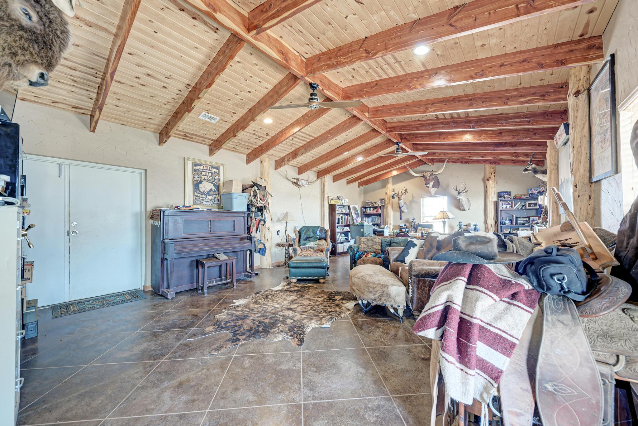 1155 County Road 304, Oglesby, TX 76561