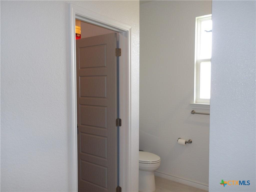 714 Freedom Cir, Nolanville, TX 76559