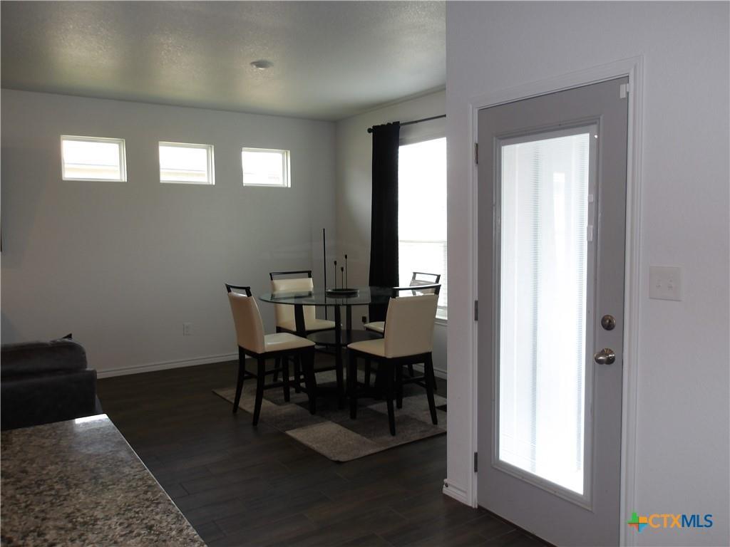 714 Freedom Cir, Nolanville, TX 76559