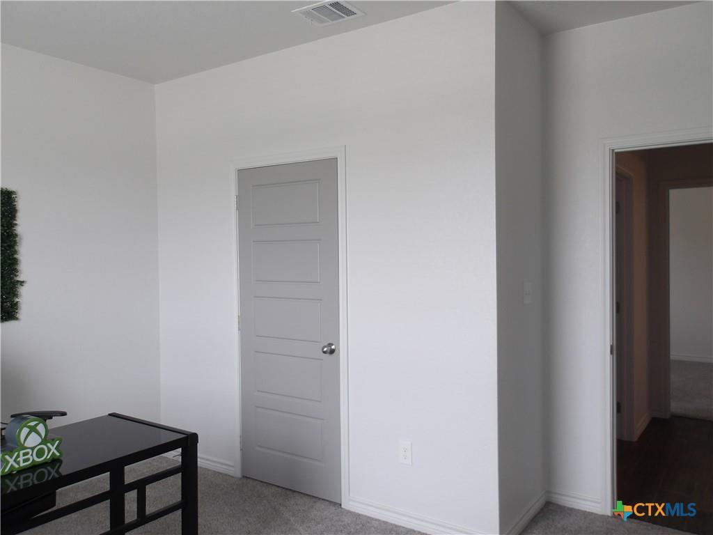 714 Freedom Cir, Nolanville, TX 76559