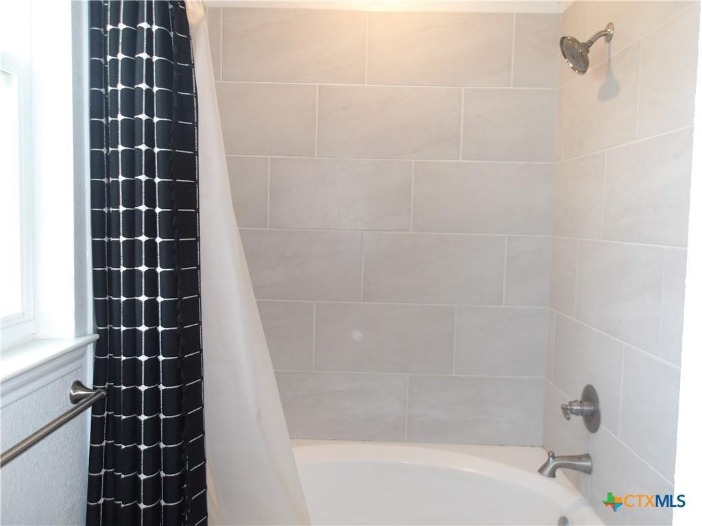 714 Freedom Cir, Nolanville, TX 76559