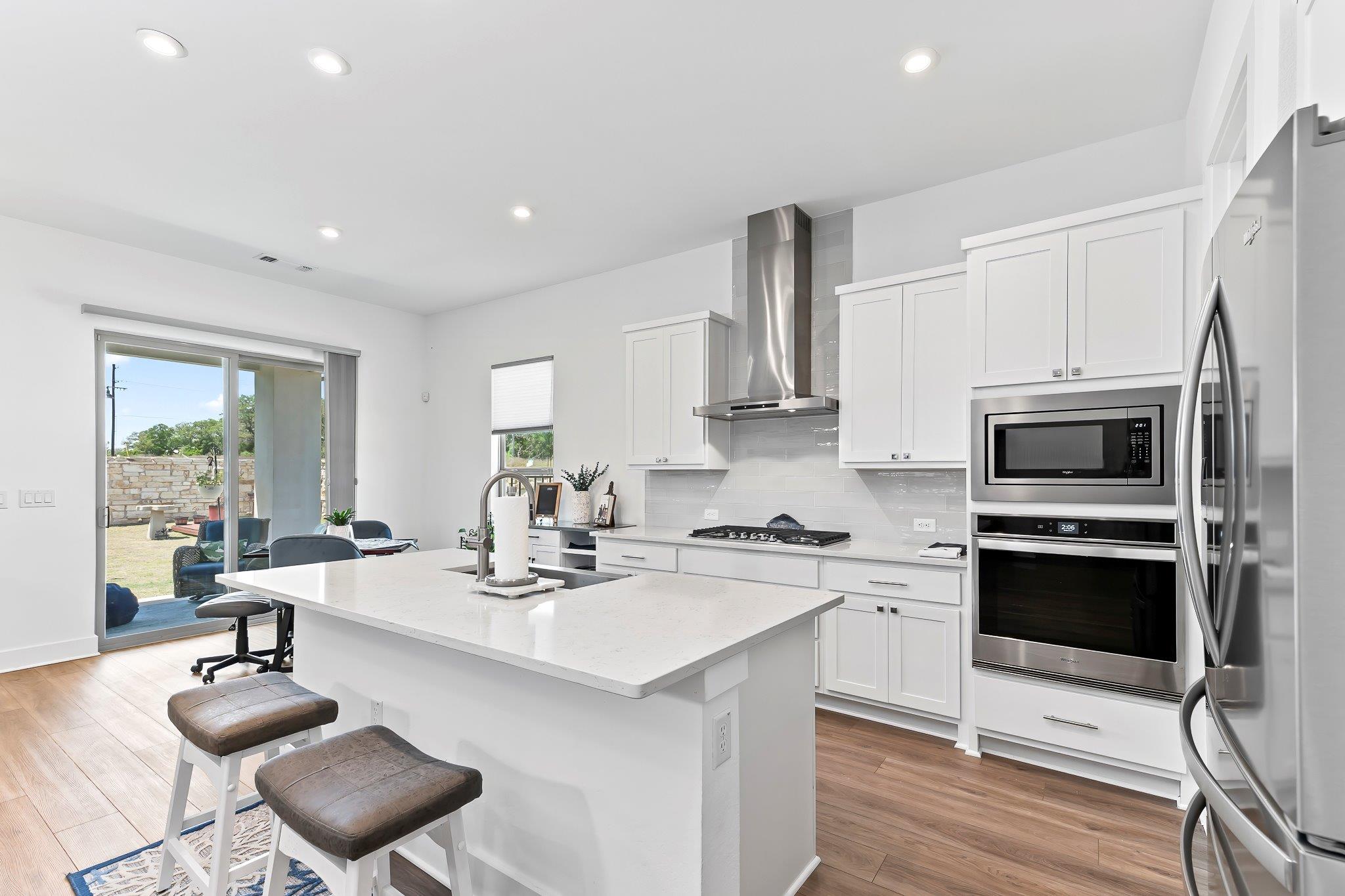 523 Hallwood Dr, Liberty Hill, TX 78642