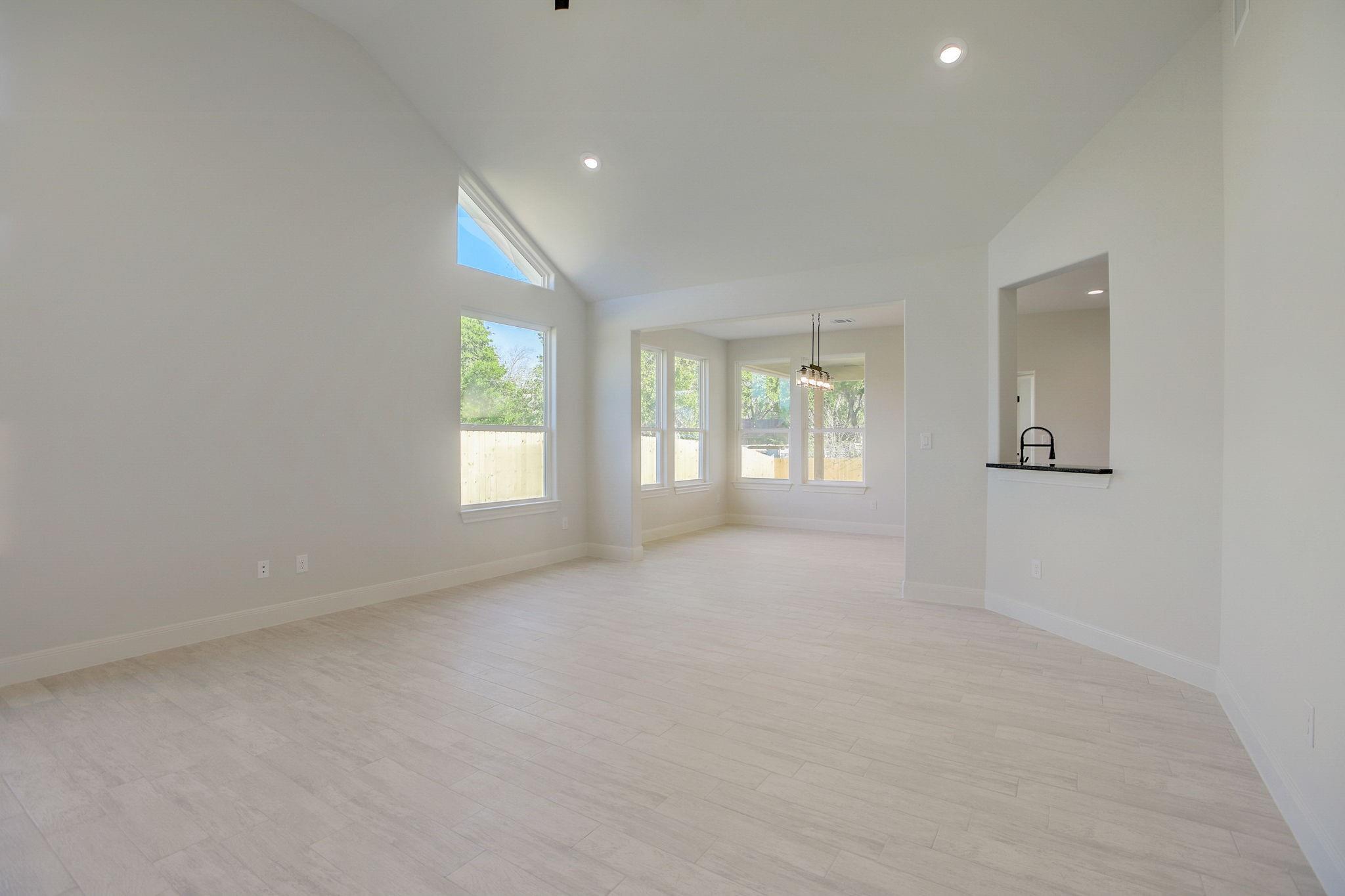 117 Callie St, Smithville, TX 78957