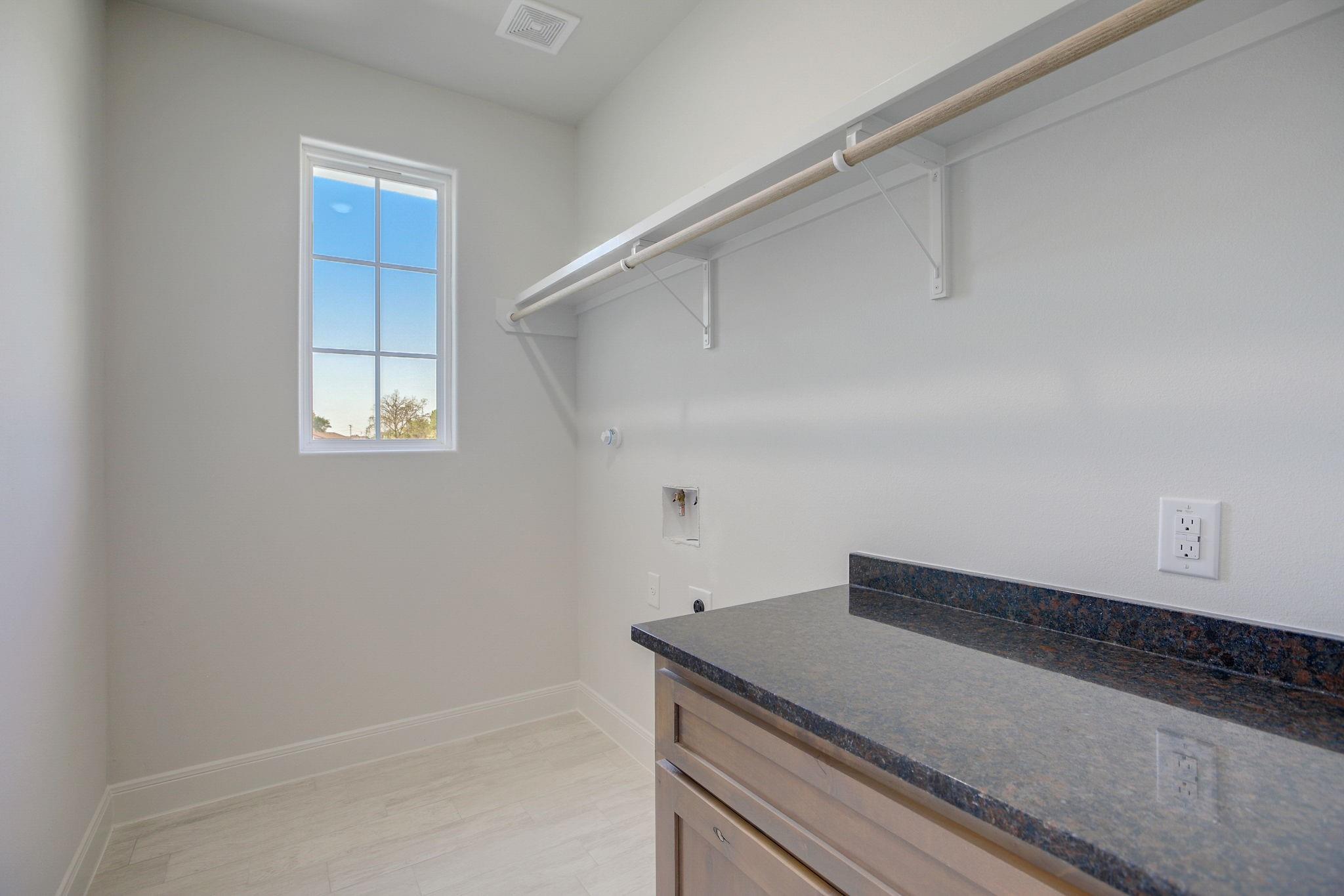 117 Callie St, Smithville, TX 78957