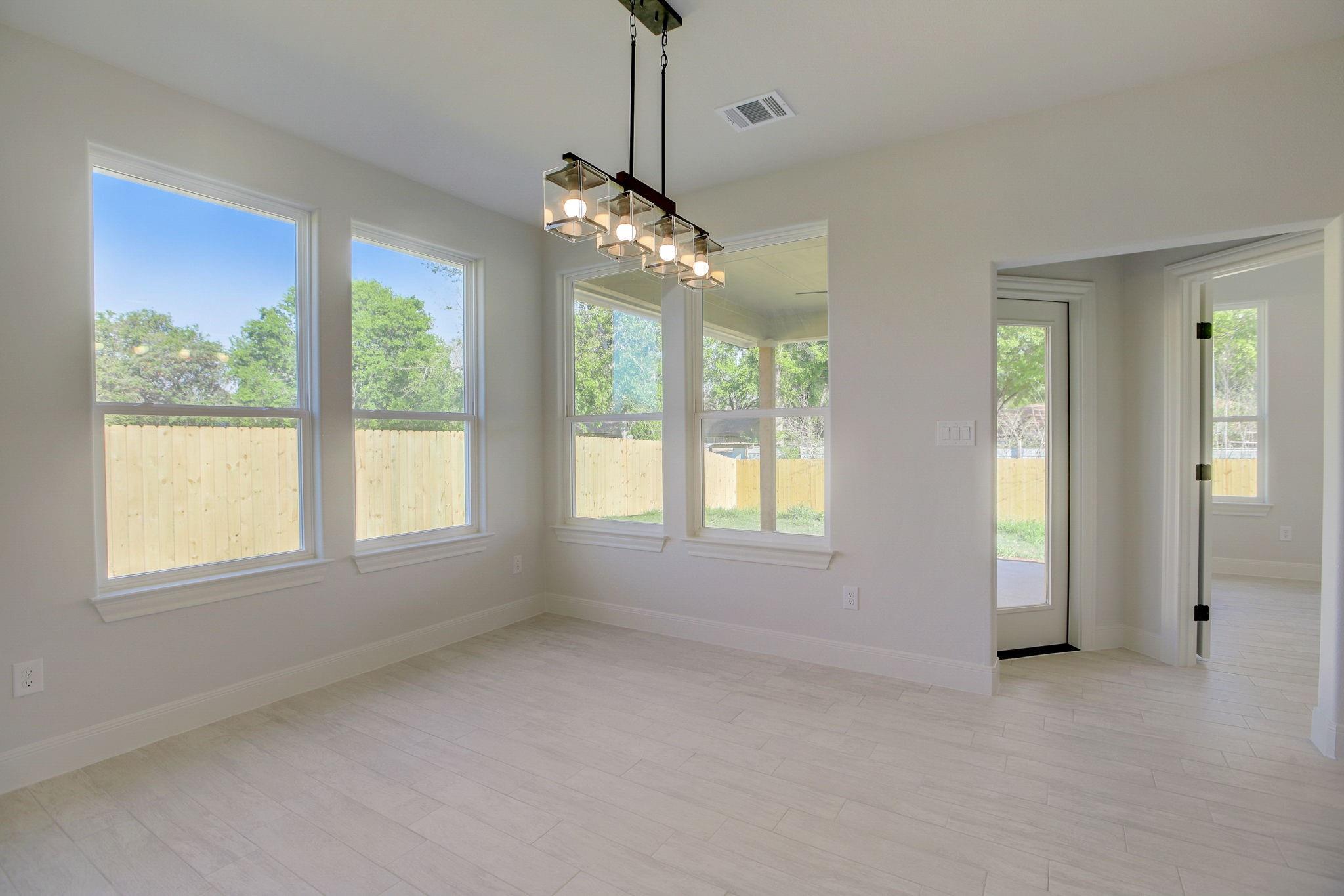 117 Callie St, Smithville, TX 78957