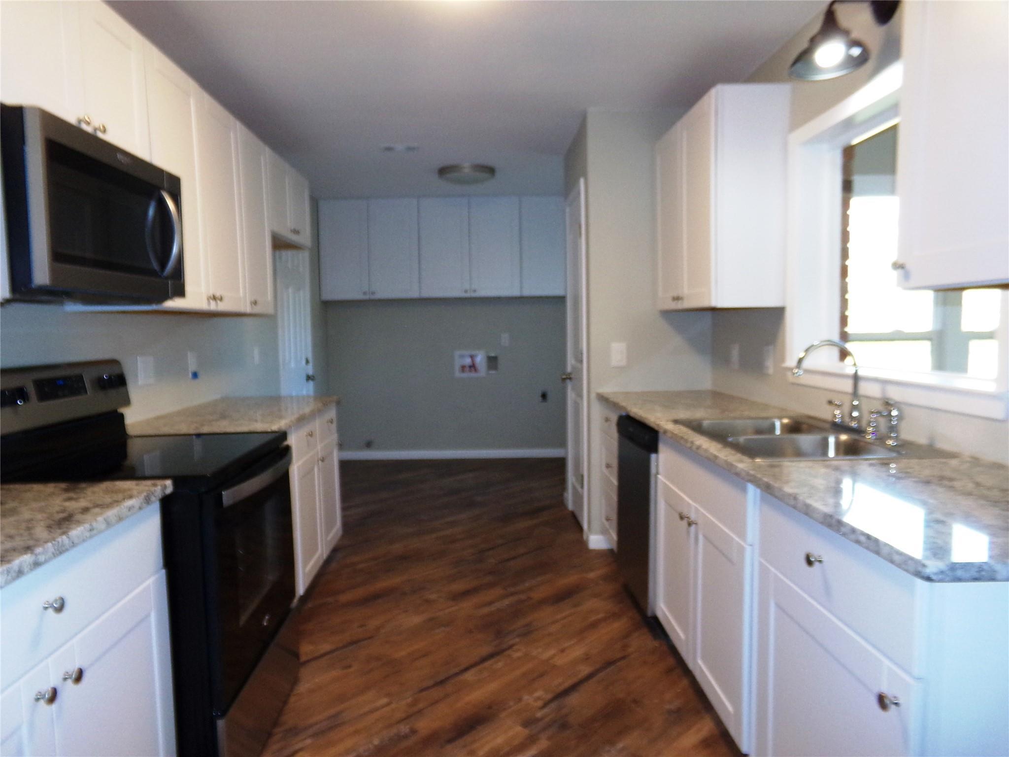 139 Fm 696, Elgin, TX 78621