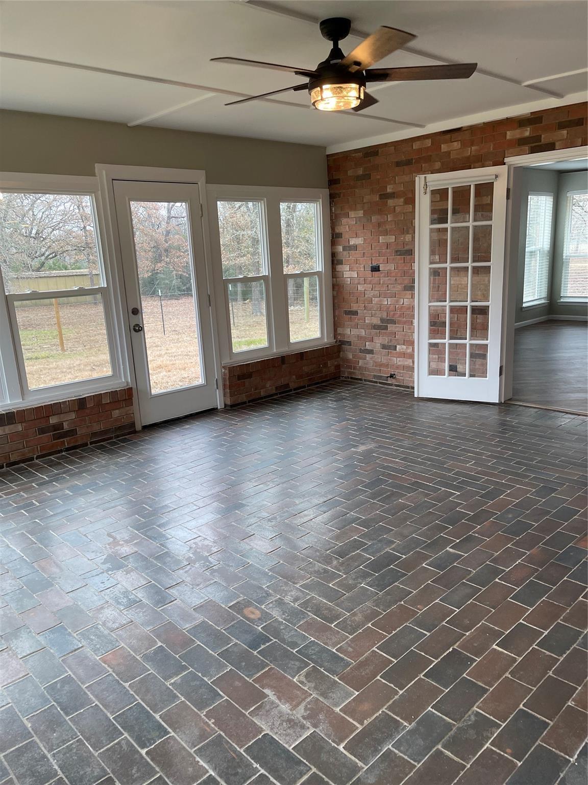 139 Fm 696, Elgin, TX 78621