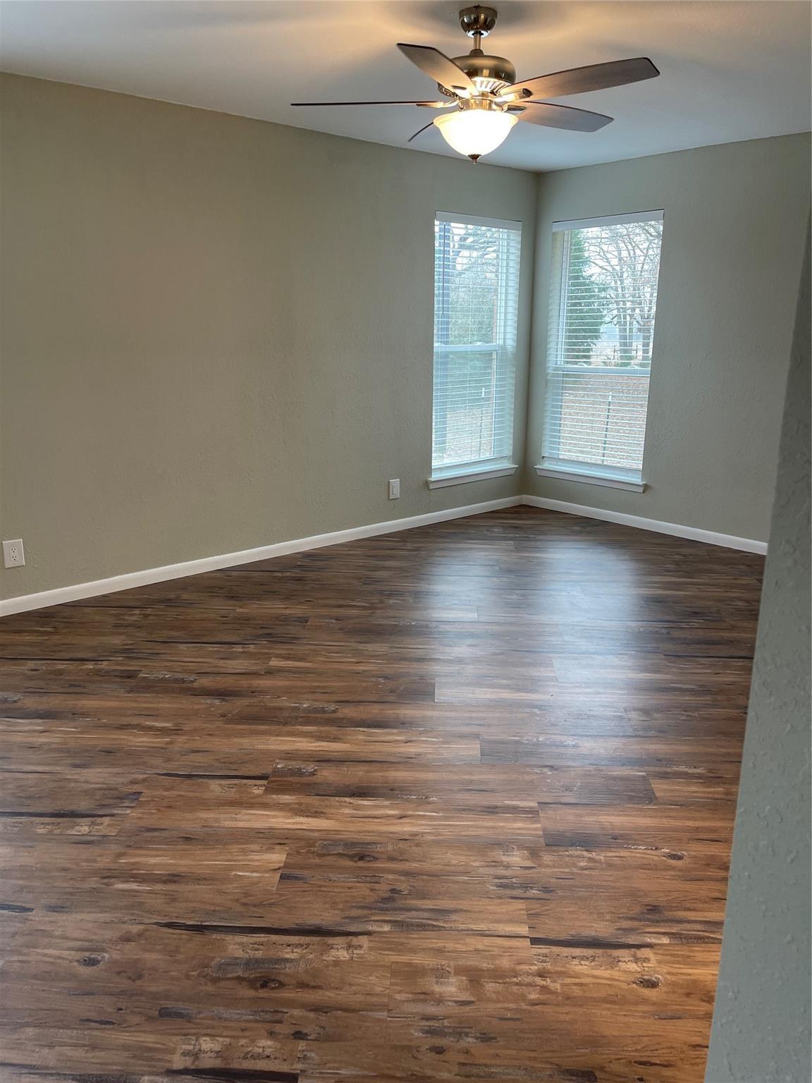 139 Fm 696, Elgin, TX 78621