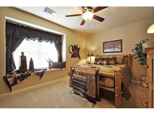 3313 Pine Needle Cir, Round Rock, TX 78681