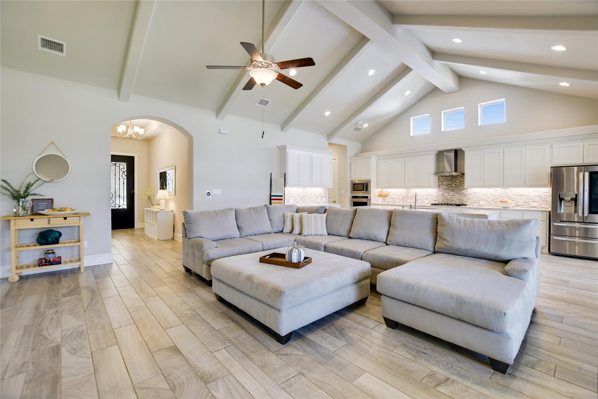 949 Indian Hawthorne Dr, Georgetown, TX 78628