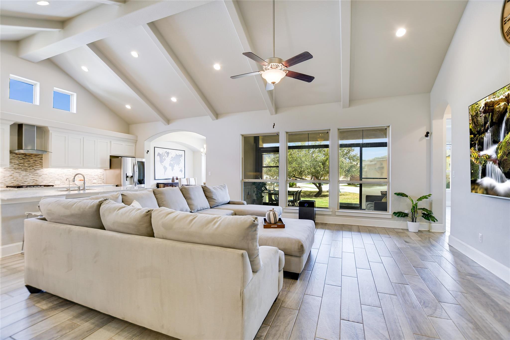 949 Indian Hawthorne Dr, Georgetown, TX 78628