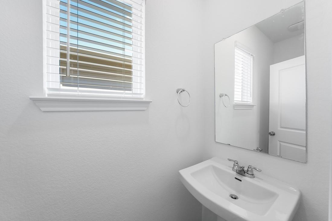 6021 Alfred Acres Dr, Del Valle, TX 78617