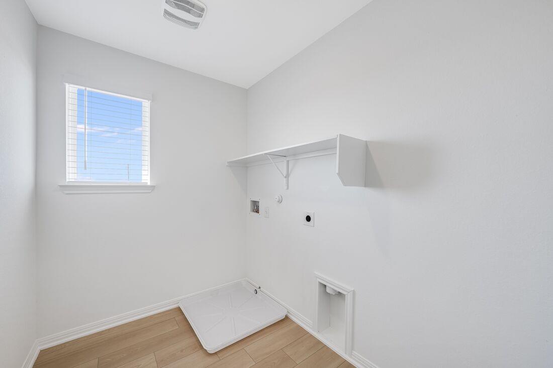 6021 Alfred Acres Dr, Del Valle, TX 78617