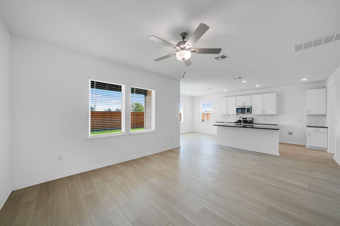 6021 Alfred Acres Dr, Del Valle, TX 78617