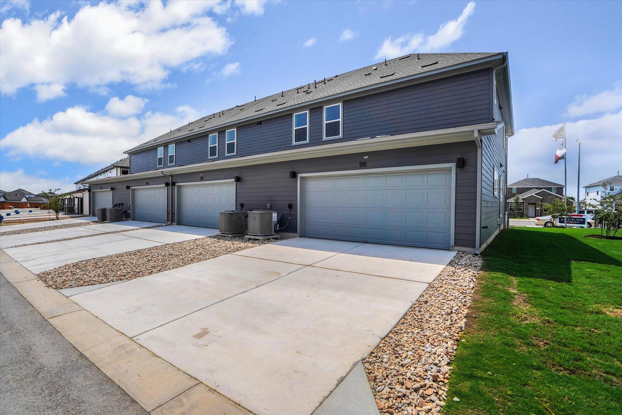 515 Emory Crossing Blvd, Hutto, TX 78634