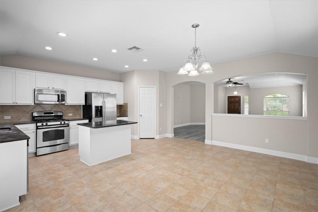 18820 Edinburgh Castle Rd, Pflugerville, TX 78660