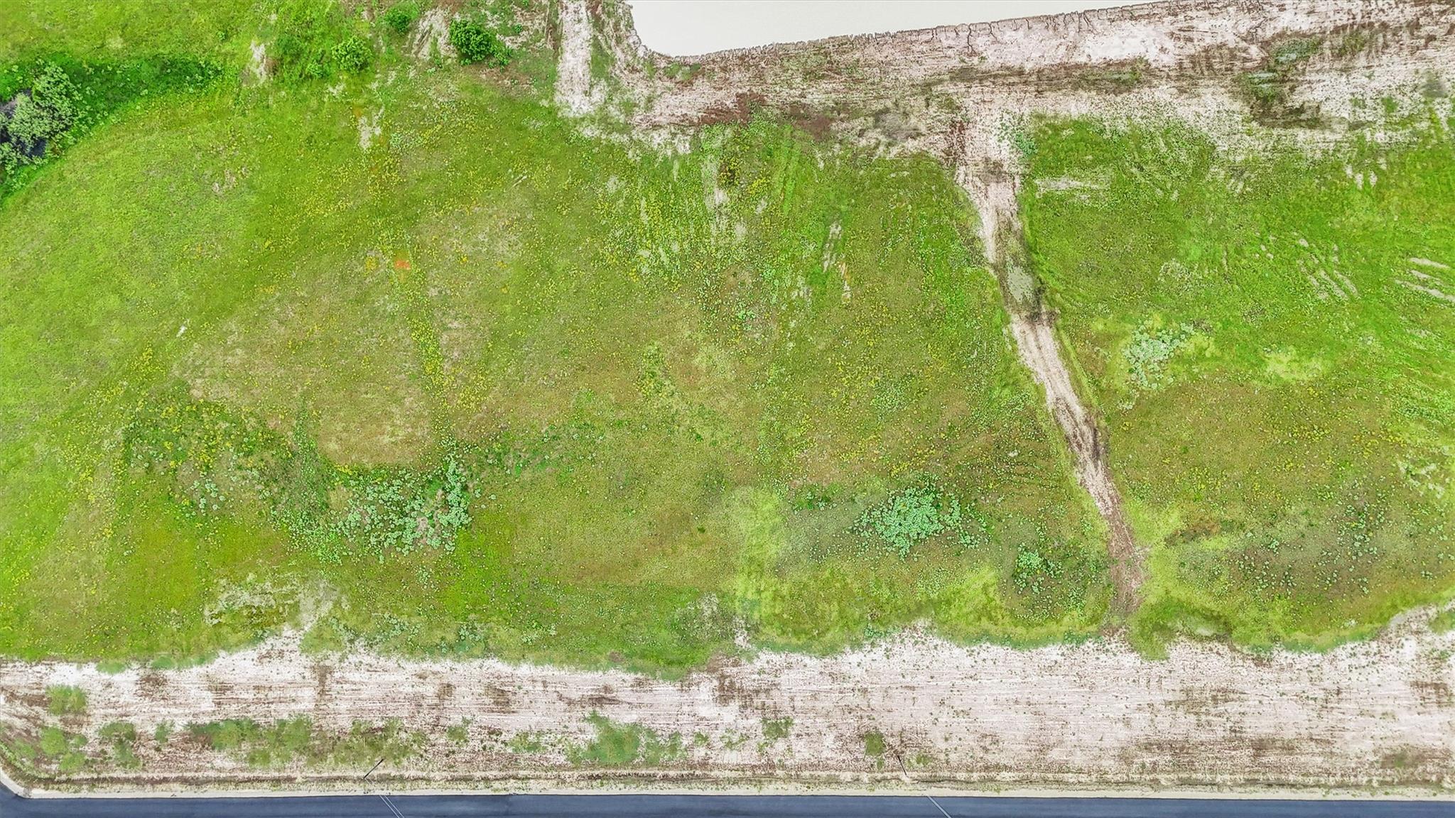 1304 Saddleback Dr, Bellville, TX 77418