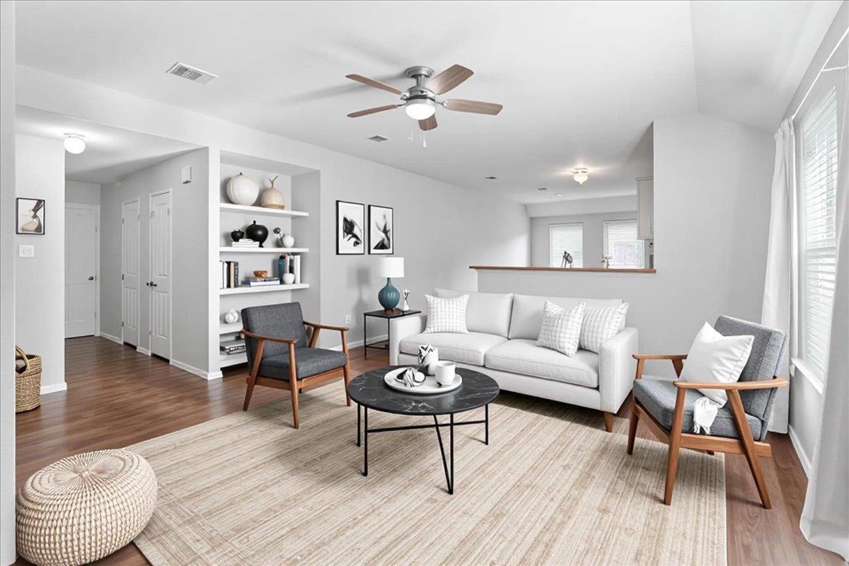 18420 Cloudmore Ln, Elgin, TX 78621