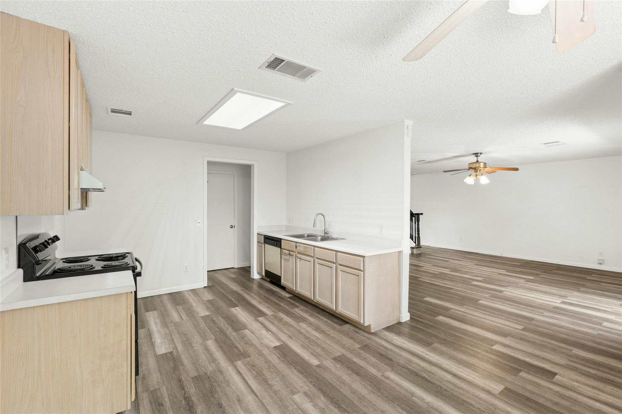 1614 Alazan Cv, Round Rock, TX 78664