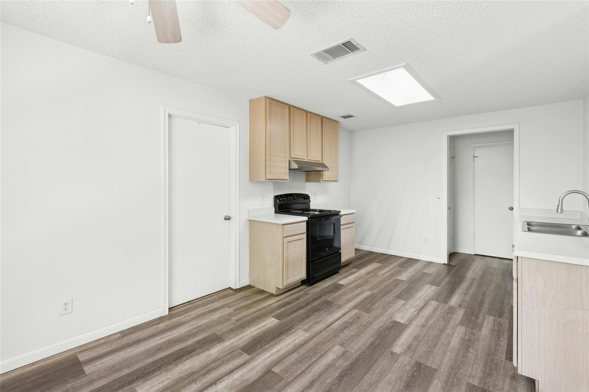 1614 Alazan Cv, Round Rock, TX 78664