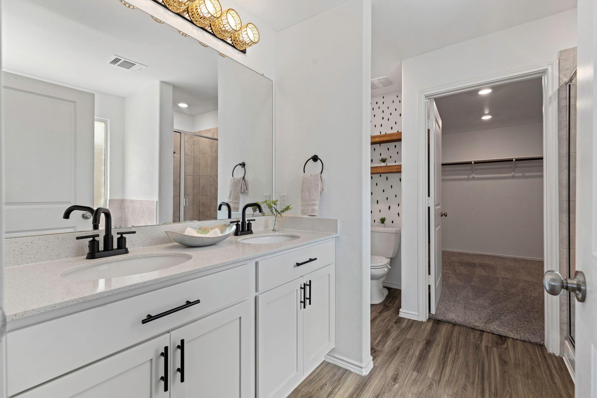 222 Escondido Cir, San Marcos, TX 78666