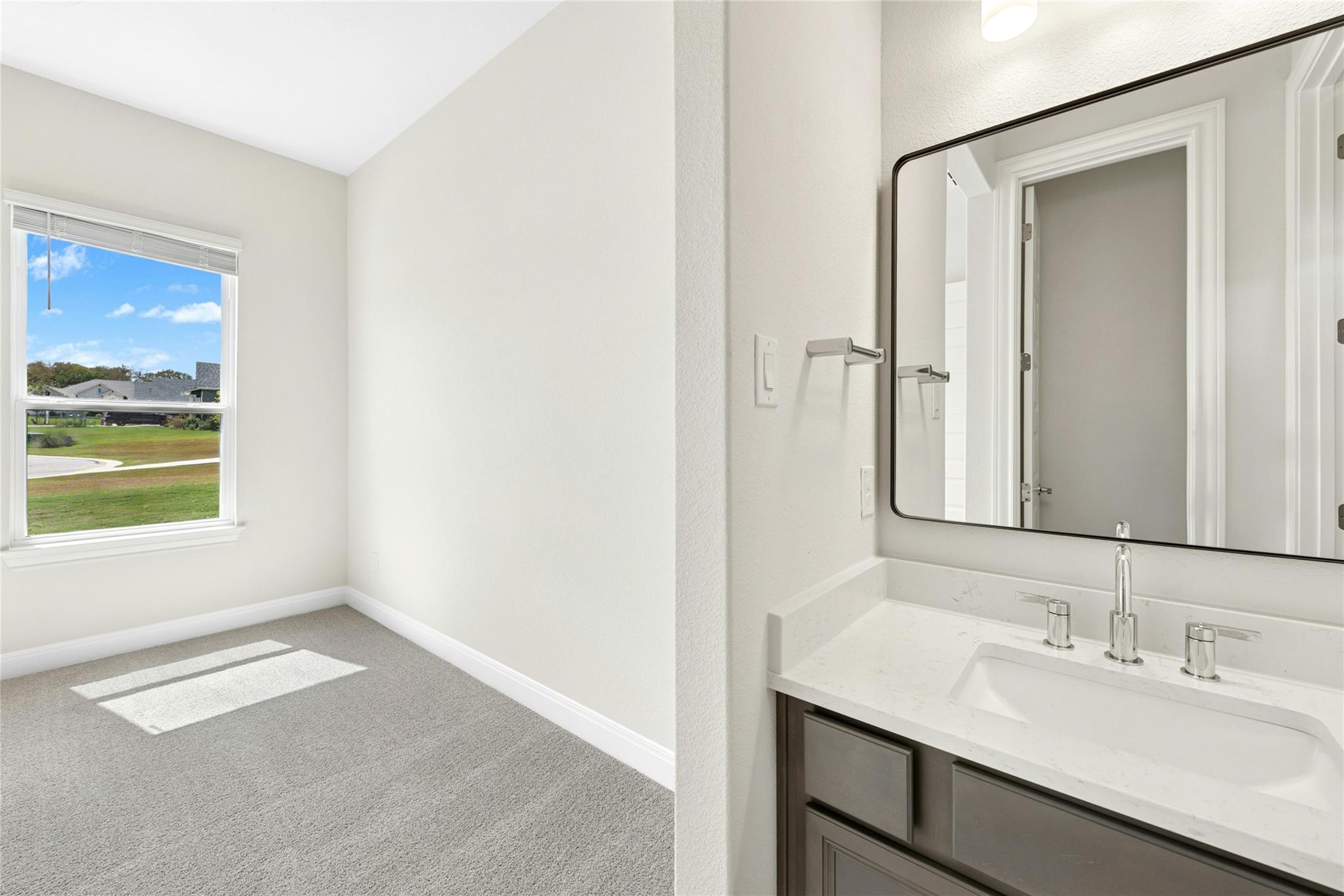 113 Shikra Cv, Cedar Creek, TX 78612