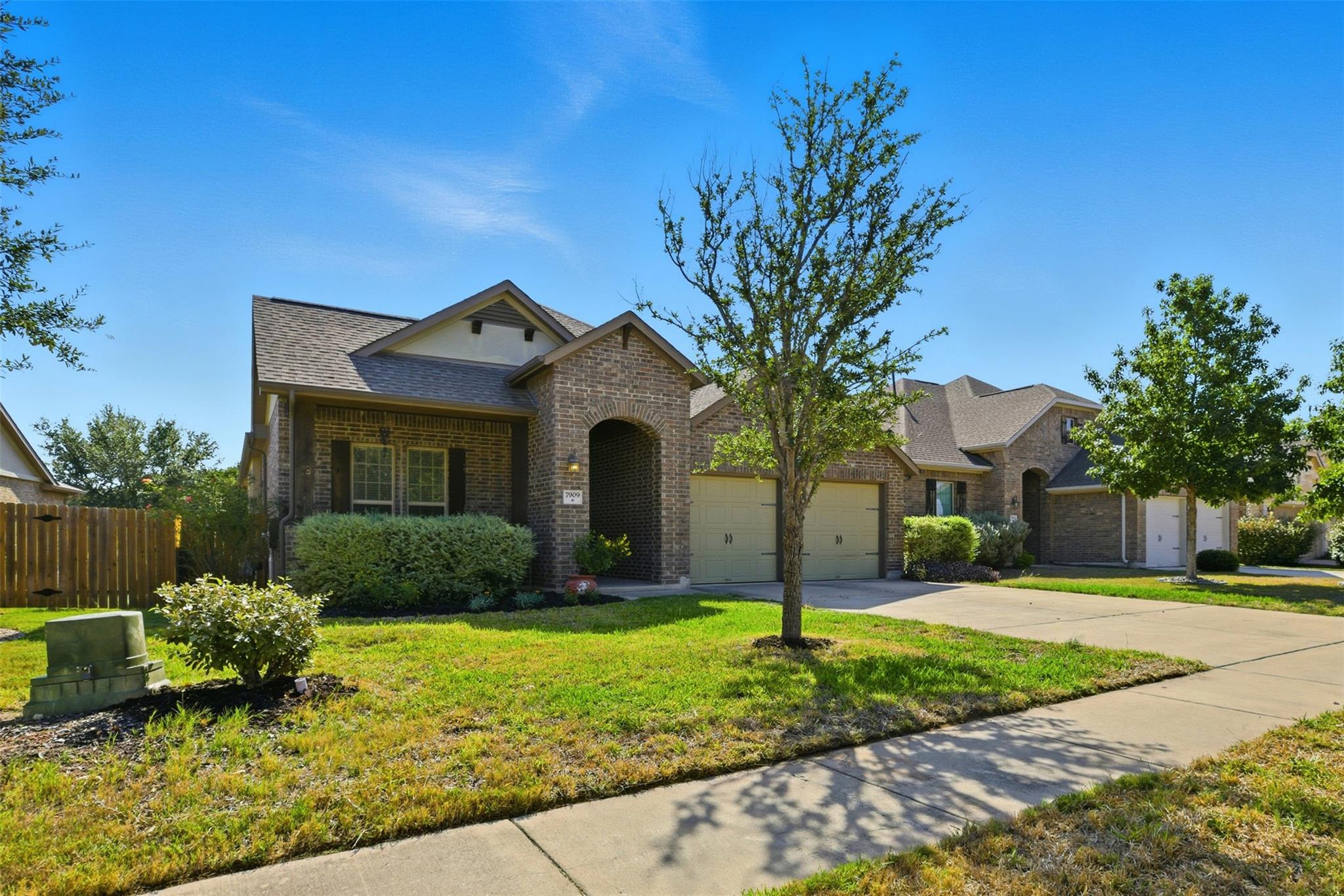 7909 Arbor Knoll Ct, Lago Vista, TX 78645
