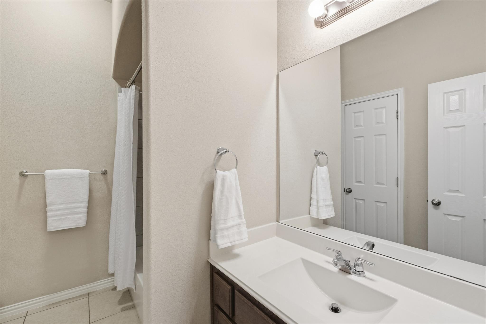 7909 Arbor Knoll Ct, Lago Vista, TX 78645