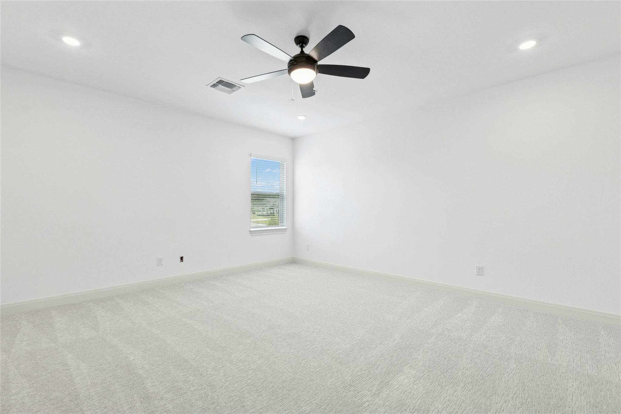 115 Buzzard Ct, Cedar Creek, TX 78612