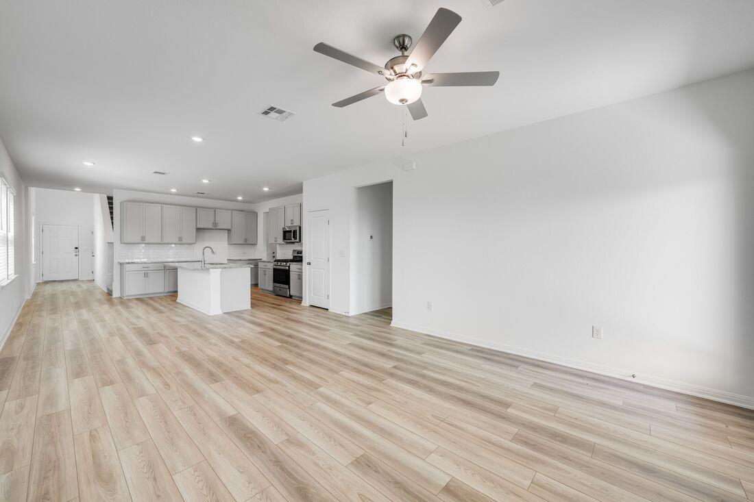 6017 Alfred Acres Dr, Del Valle, TX 78617