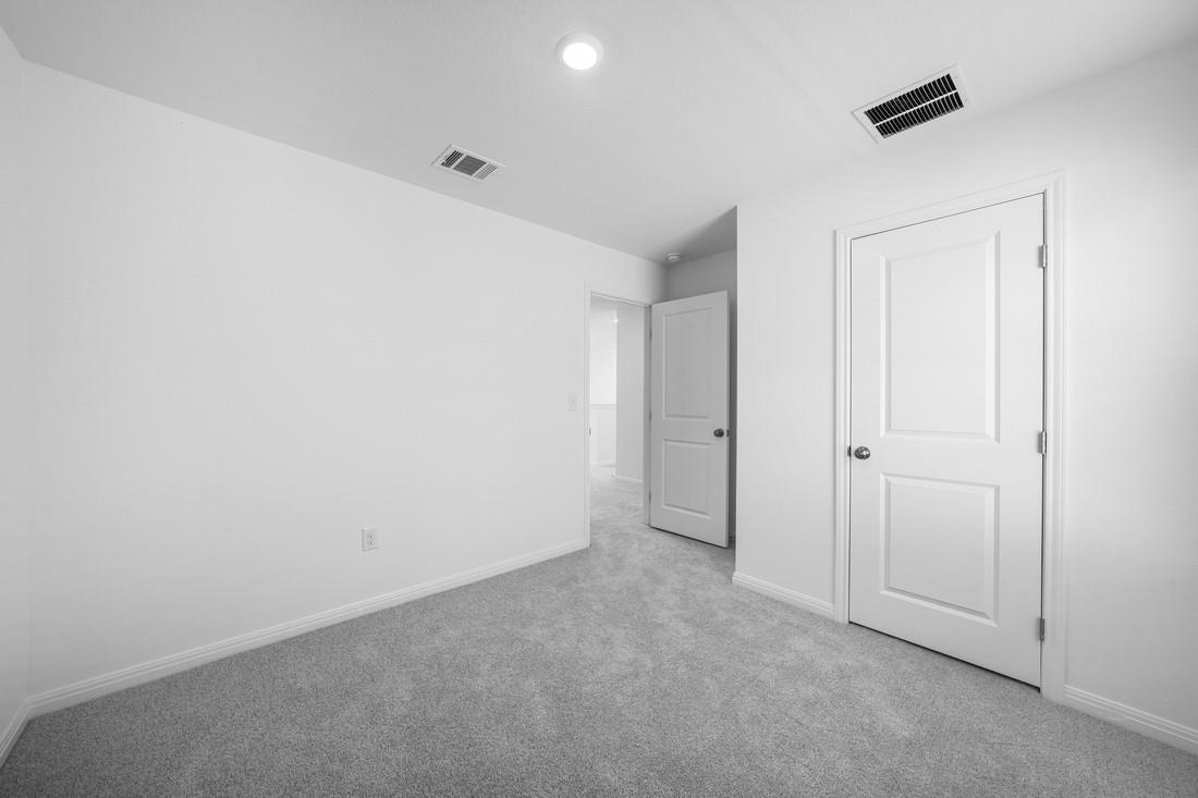 6017 Alfred Acres Dr, Del Valle, TX 78617