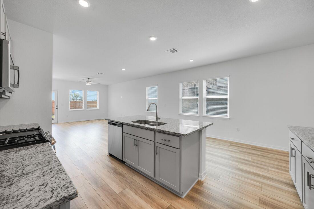 6017 Alfred Acres Dr, Del Valle, TX 78617