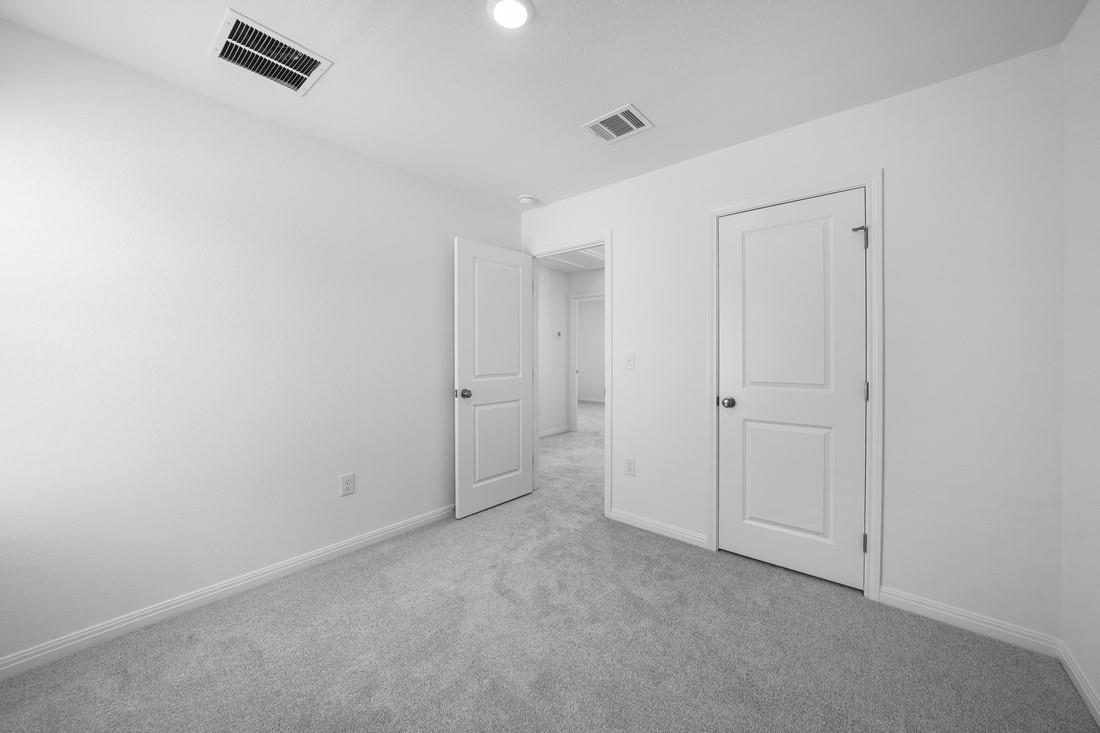 6017 Alfred Acres Dr, Del Valle, TX 78617