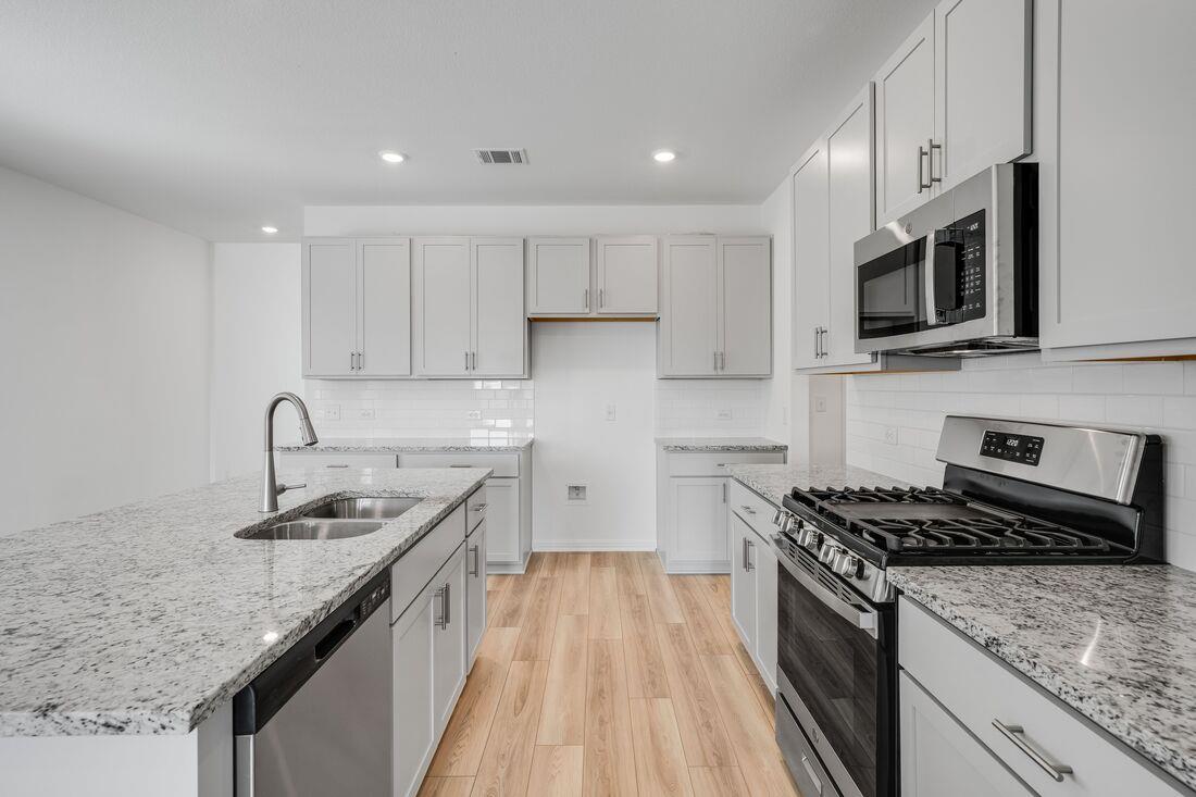 6017 Alfred Acres Dr, Del Valle, TX 78617