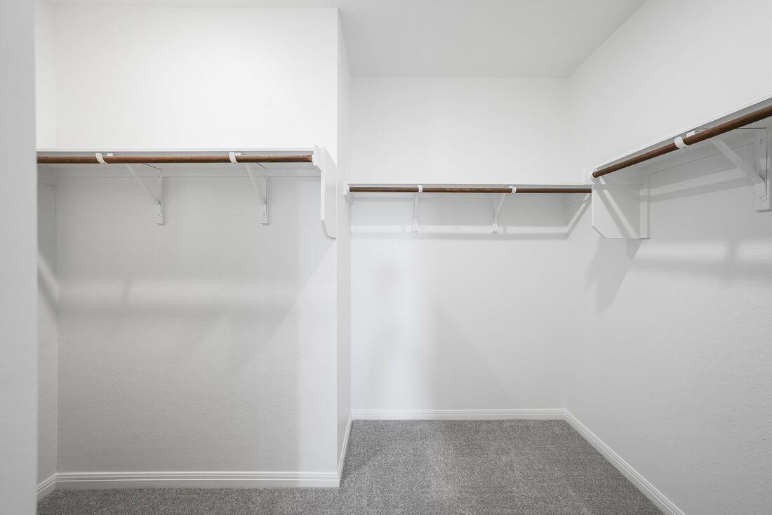 6017 Alfred Acres Dr, Del Valle, TX 78617