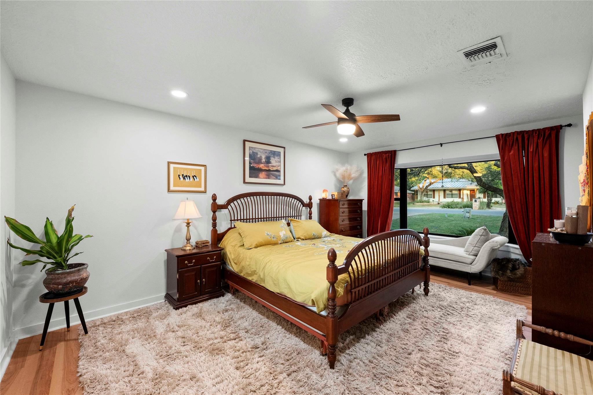 56 Woodcreek Dr, Wimberley, TX 78676