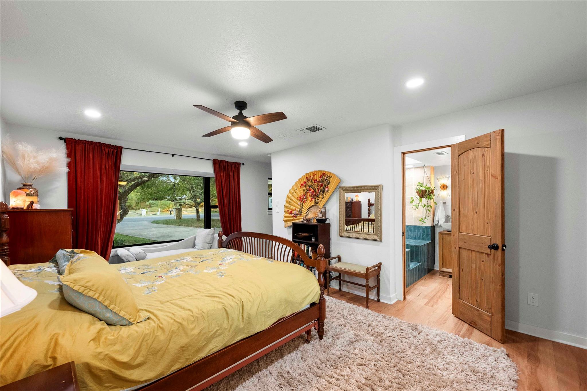 56 Woodcreek Dr, Wimberley, TX 78676