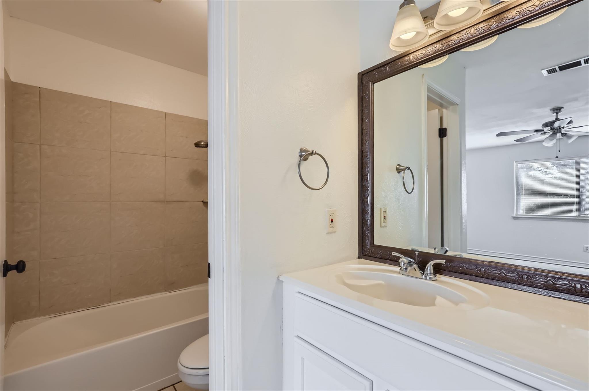 1604 Wildflower Dr, Round Rock, TX 78664