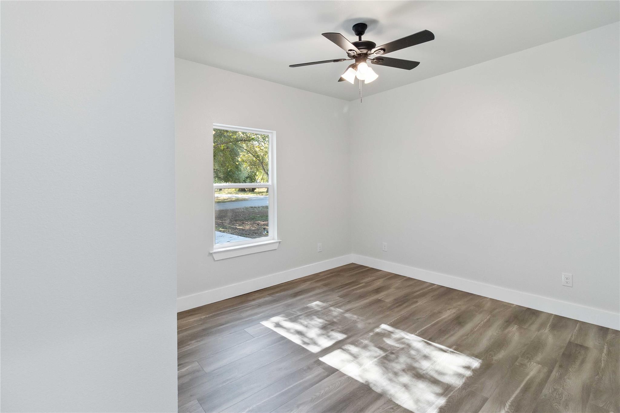 406 Ross St, Smithville, TX 78957