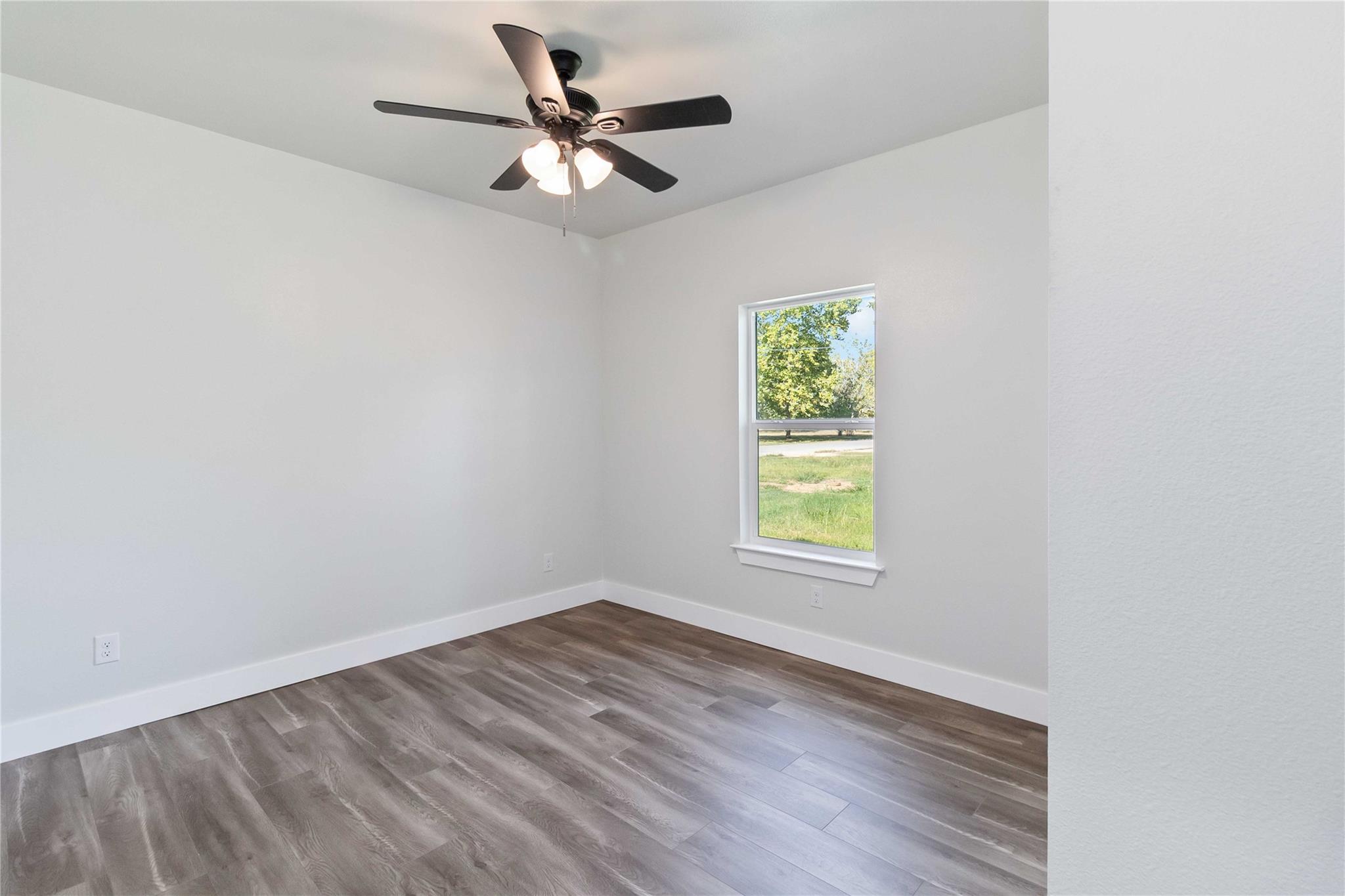 406 Ross St, Smithville, TX 78957