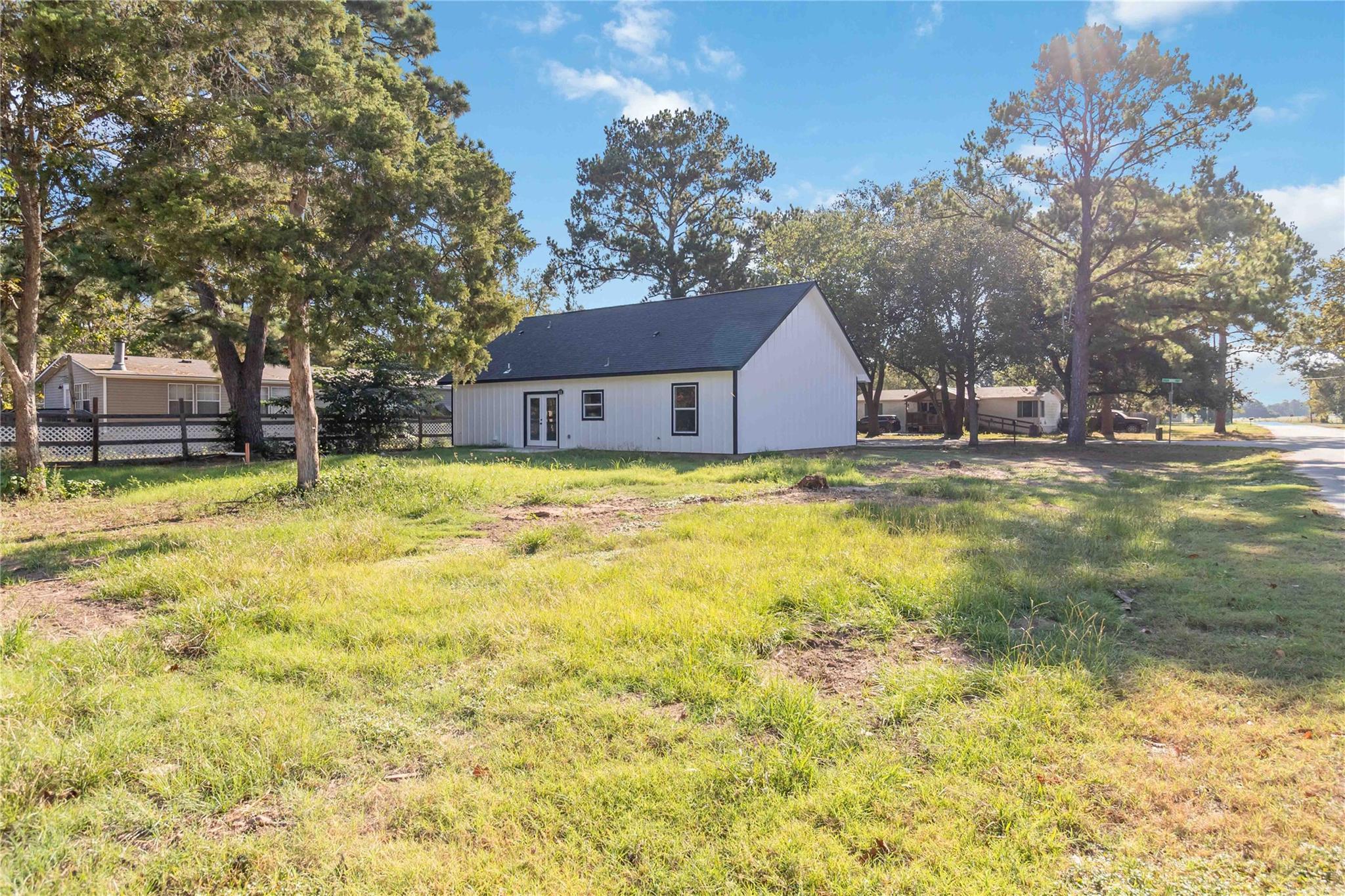 406 Ross St, Smithville, TX 78957