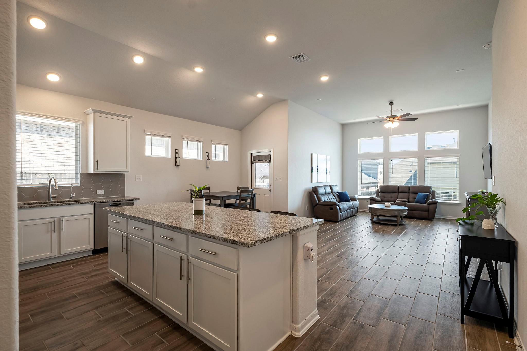 383 Oleander Loop, Buda, TX 78610