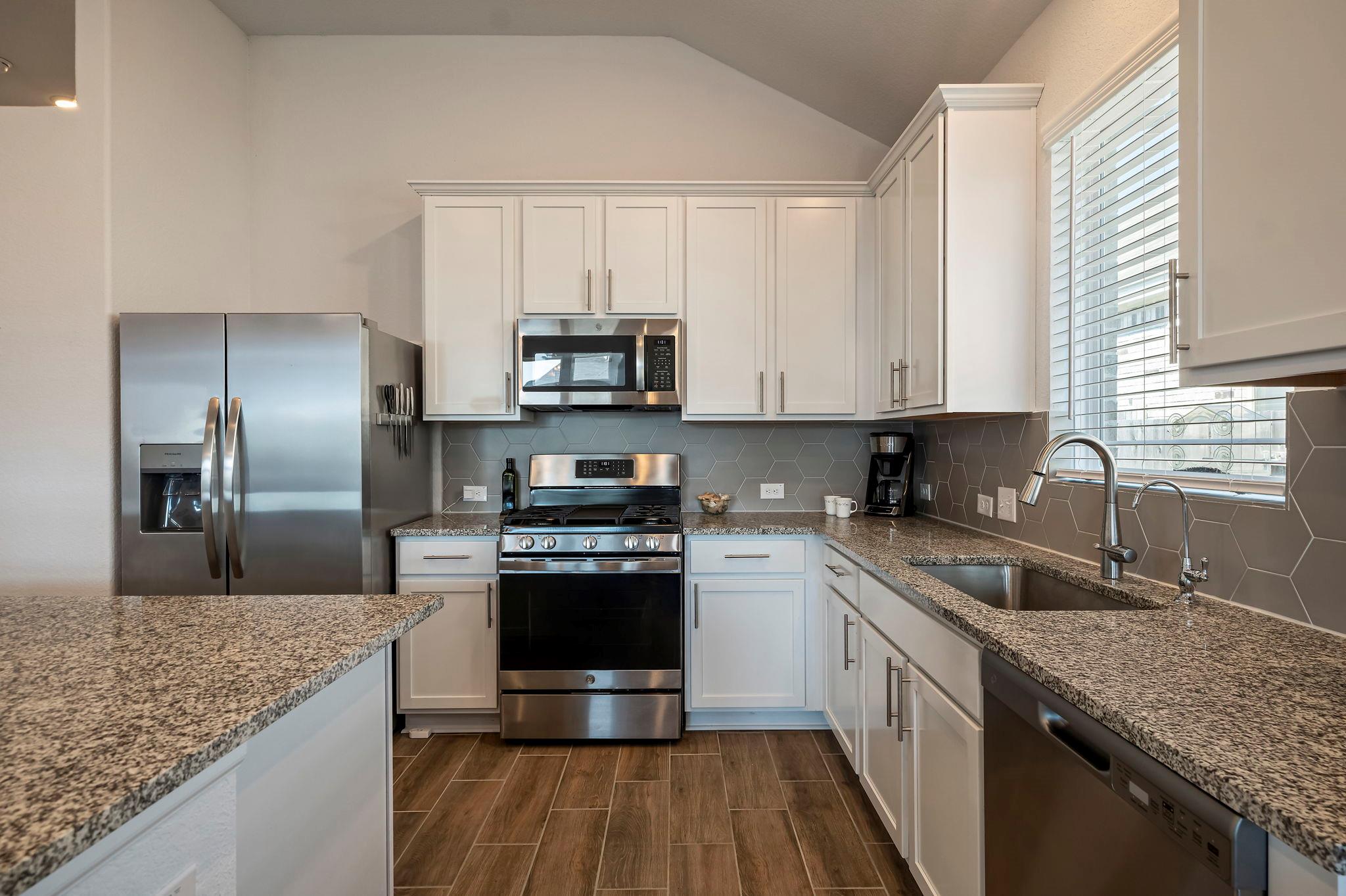 383 Oleander Loop, Buda, TX 78610