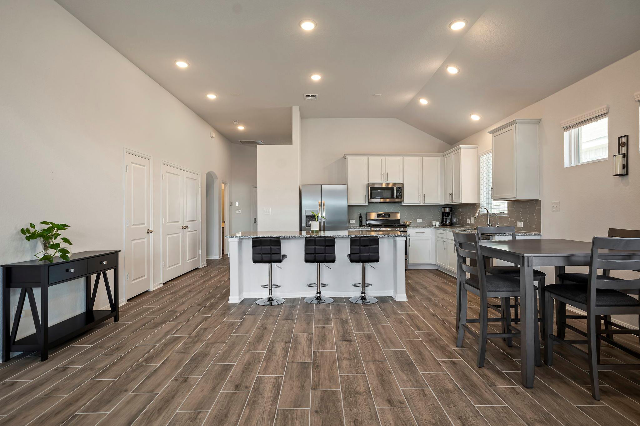 383 Oleander Loop, Buda, TX 78610