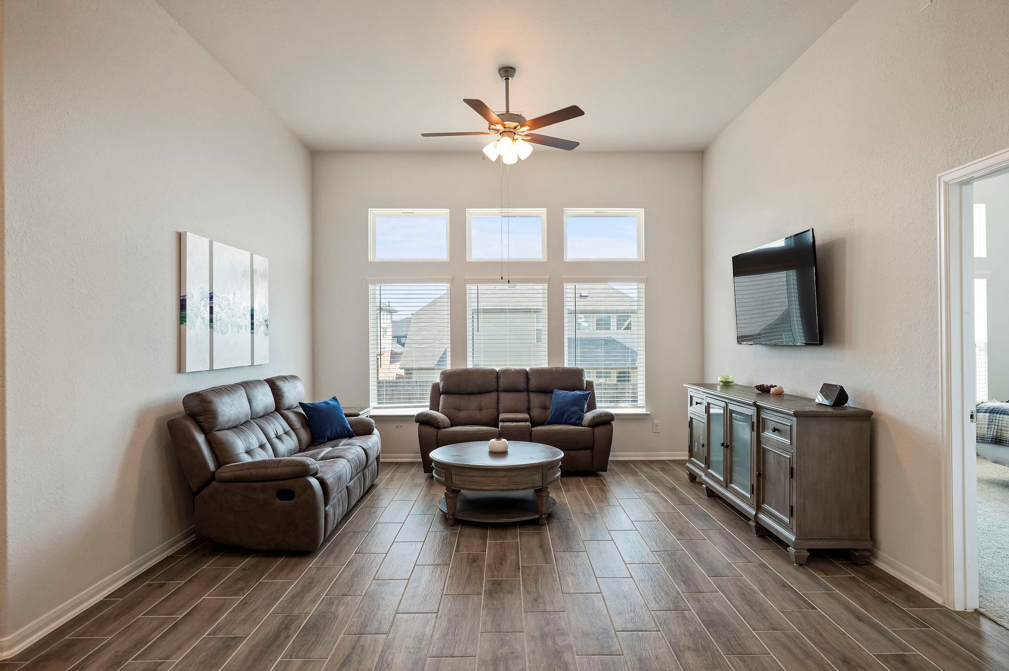 383 Oleander Loop, Buda, TX 78610