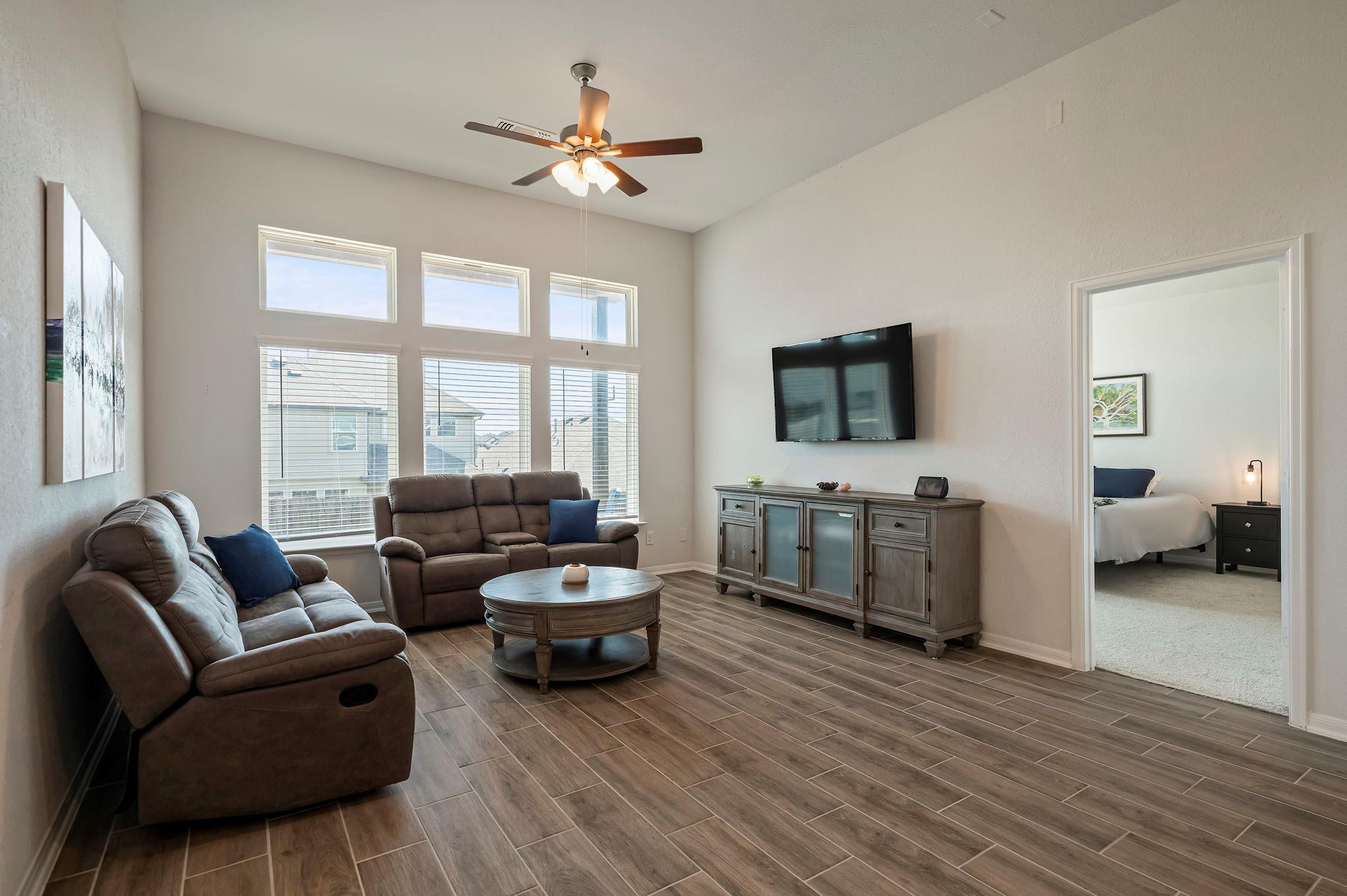 383 Oleander Loop, Buda, TX 78610