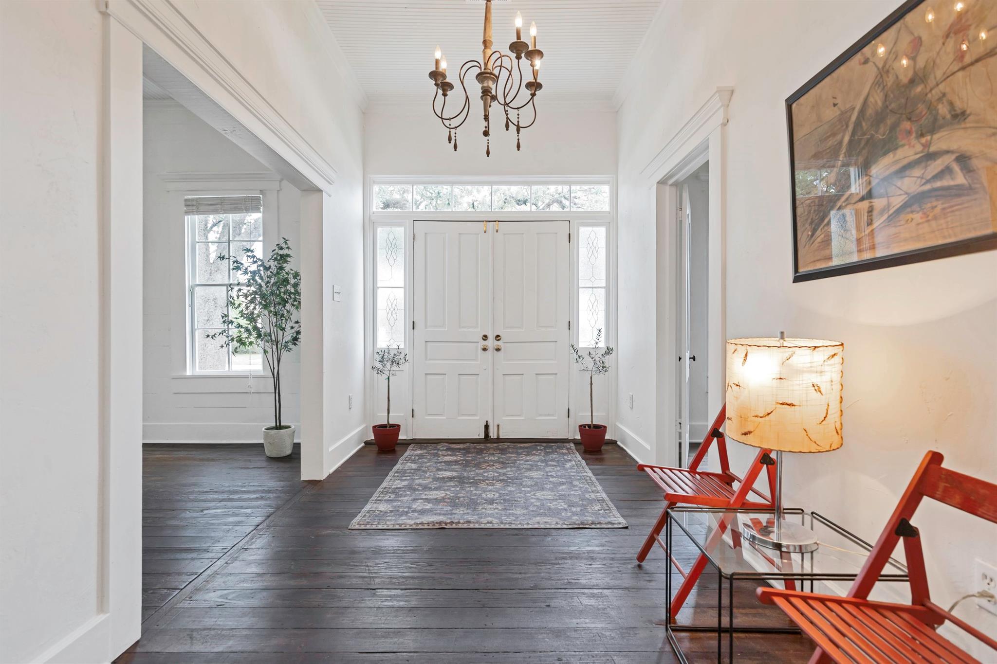 409 N North Main St, Burnet, TX 78611