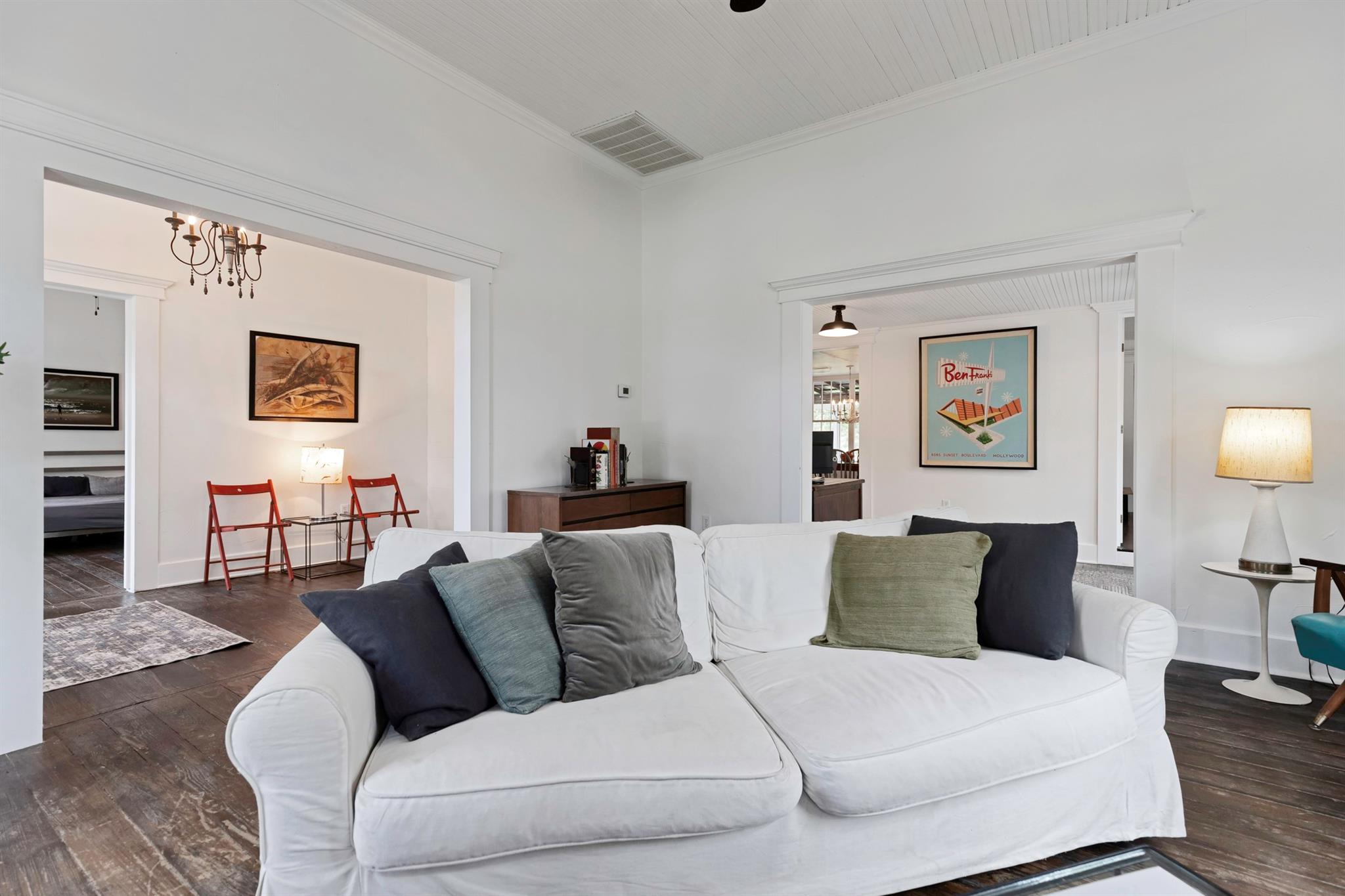 409 N North Main St, Burnet, TX 78611